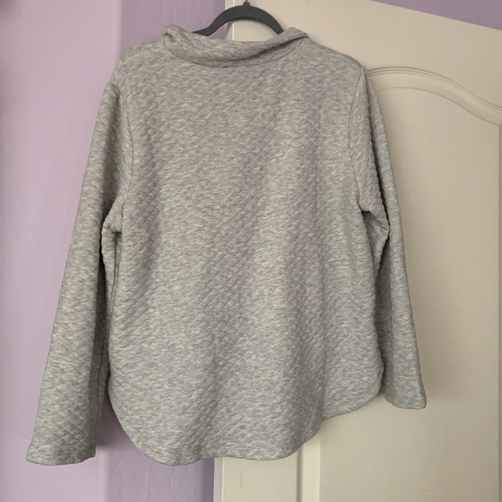 Quilted Pullover - Picture 5 of 5